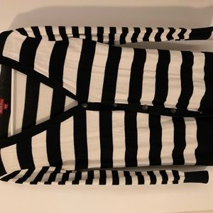 Black and white/off white cardigan. Minor pilling. Bundle 5 items for $20!